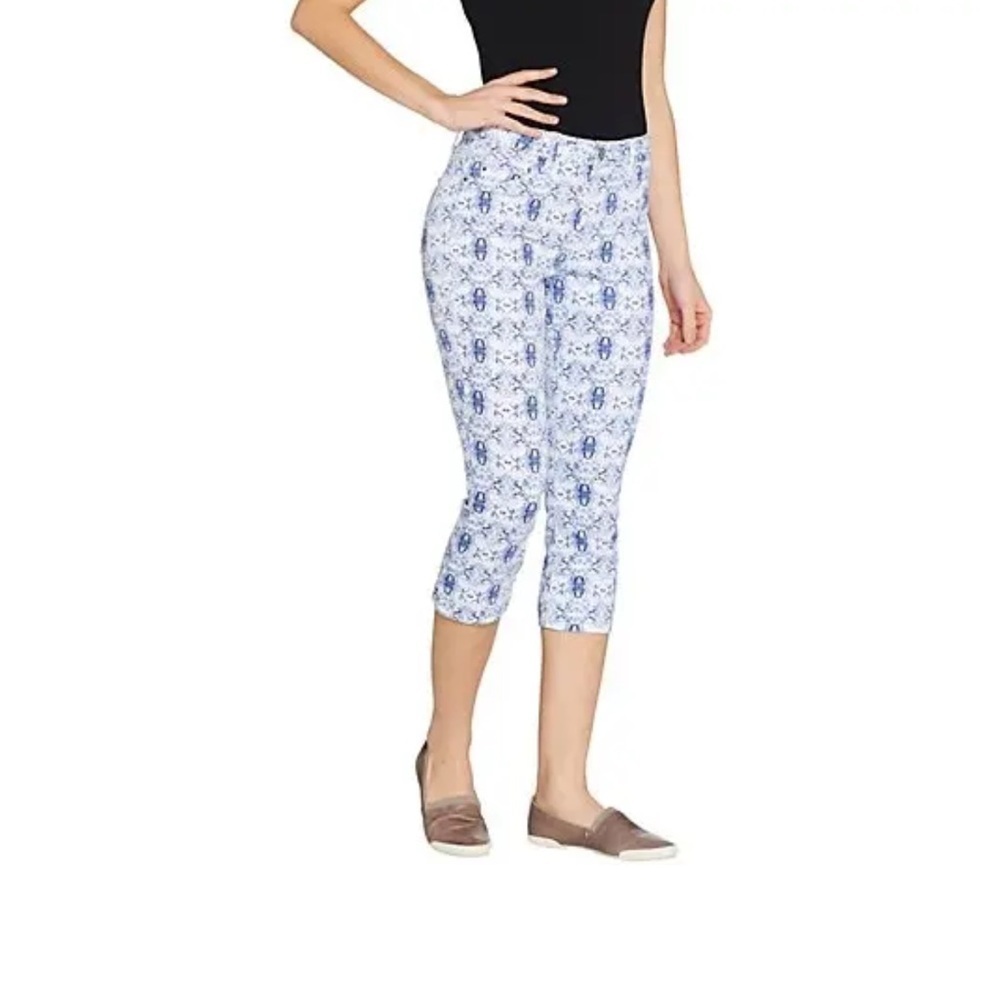 Laurie Felt Geometric patterned Cropped Capri Denim, Size Medium